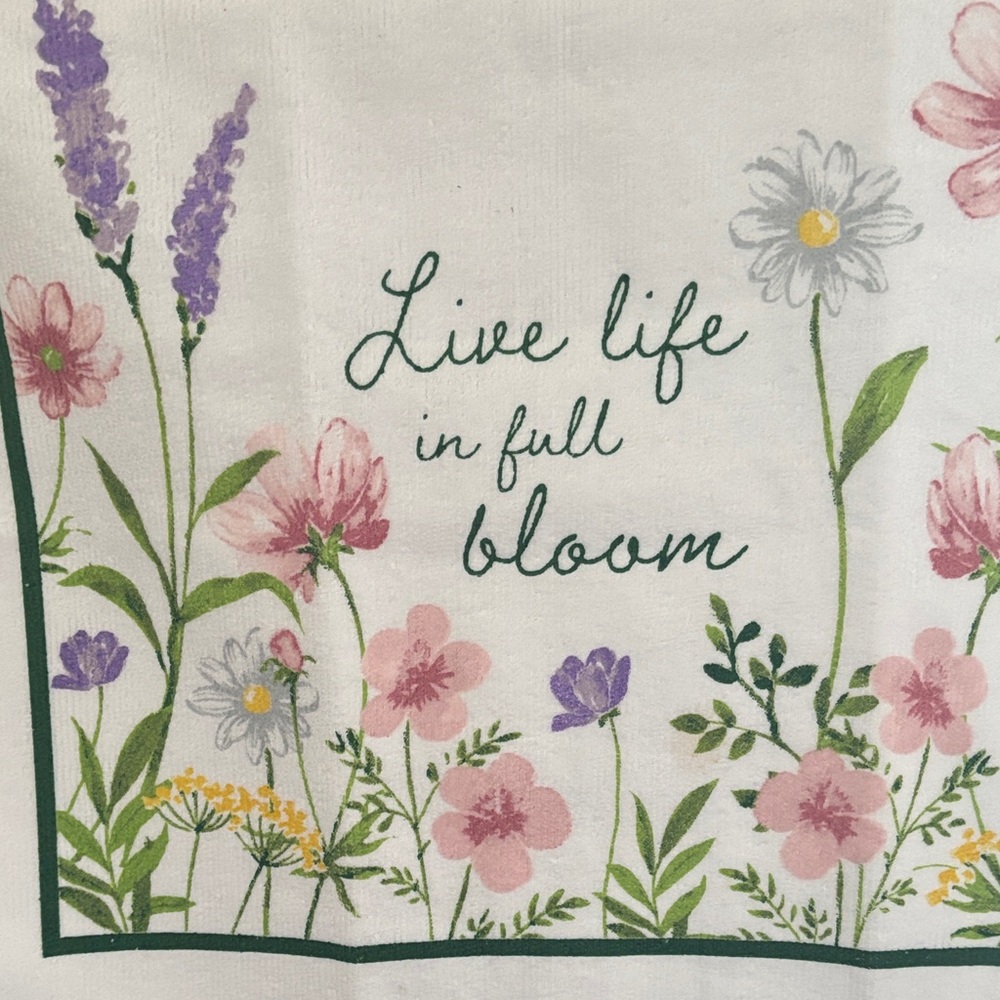 Clean out my closet!!!! 🌻🌷💕💜 BUNDLE AND SAVE!!!!